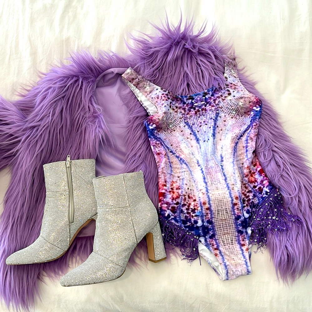 Taylor Swift costume